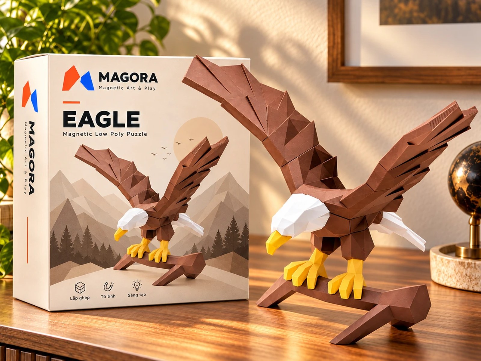 Hộp MAGORA Eagle cùng đại bàng nâu đặt trên kệ gỗ